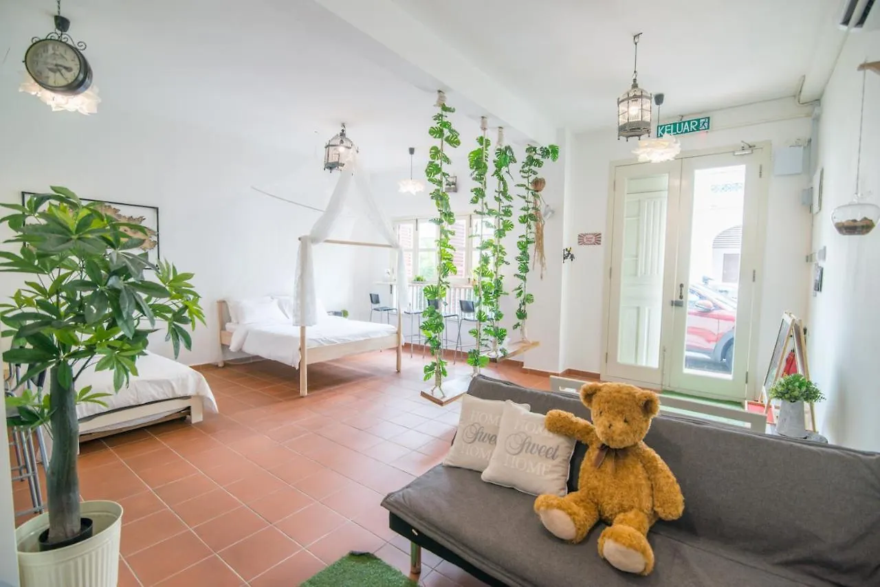 Hostal Albergue Garden Of Eden House George Town
