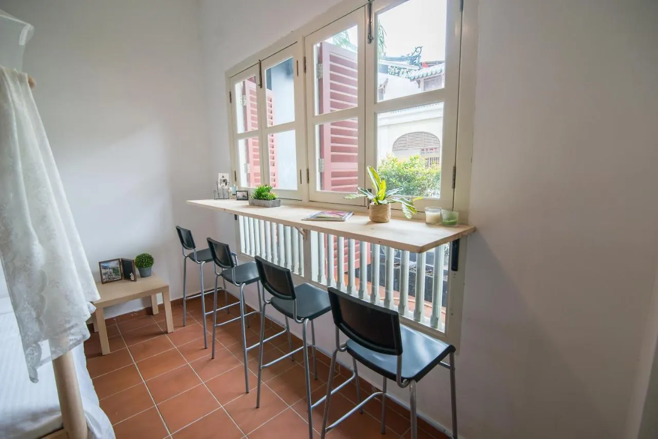 Garden Of Eden House Vandrarhem George Town